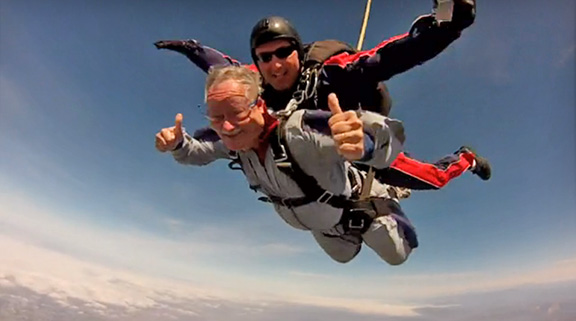 2013_0402_StenzelSkydives2